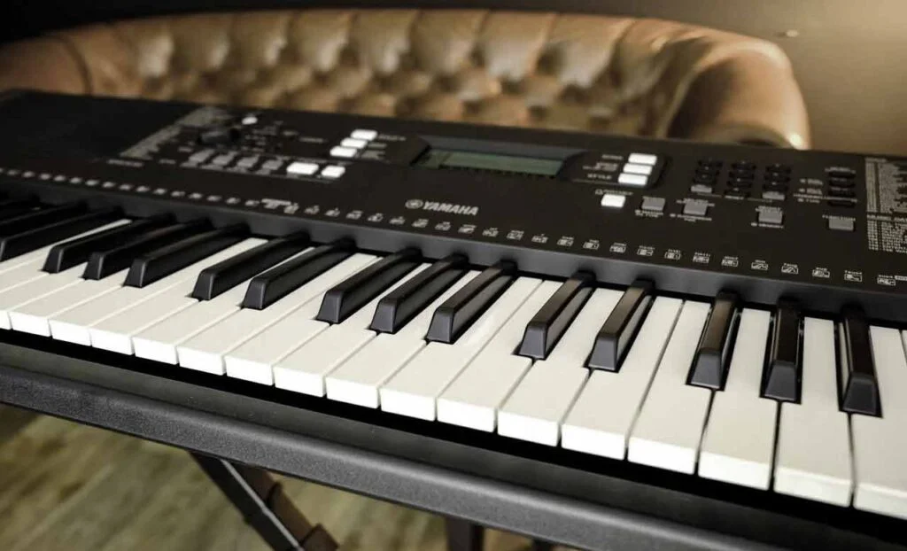 Yamaha PSR-E373 and EW-310