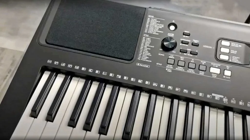 Yamaha PSR-E373 and EW-310