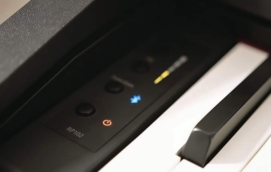 BEST DIGITAL PIANOS UNDER $1000