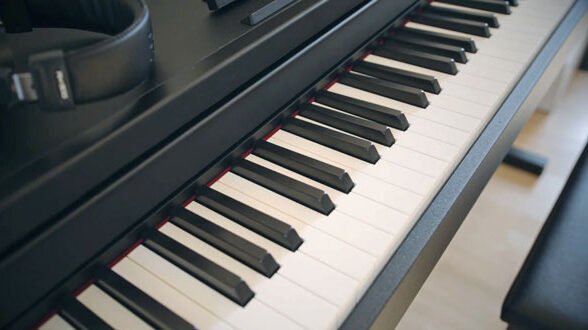 Roland RP102 keyboard